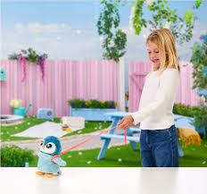 Little Live Pets Chodzący Pingwinek